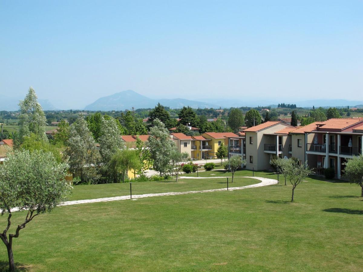 Apartment Belvedere Village-4 By Interhome Castelnuovo del Garda Exterior foto