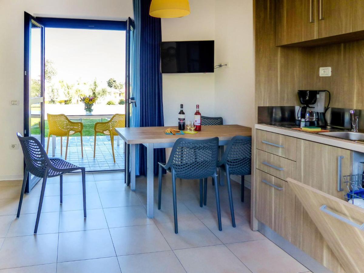 Apartment Belvedere Village-4 By Interhome Castelnuovo del Garda Exterior foto